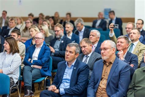 Profesinių sąjungų ir darbdavių dialogas