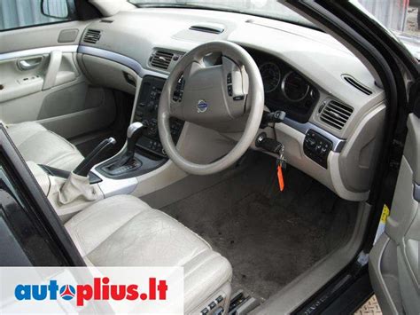 Prabangus „Volvo S80“ odinis salonas