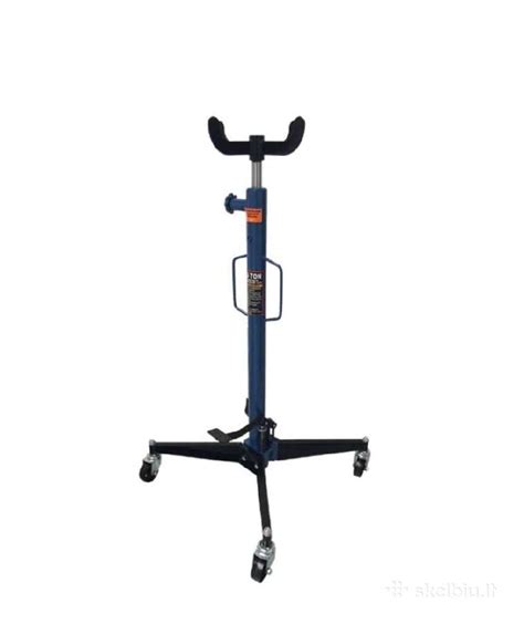 Transmisijos domkratas su pavarų dėže