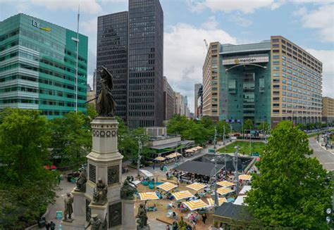 Detroito Vudvardo prospektas prie Campus Martius stoties