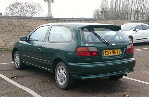 Nissan Almera 1998 automobilio nuotrauka