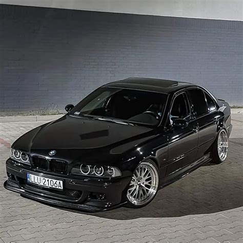 BMW E39 universalas ir sedanas palyginimas