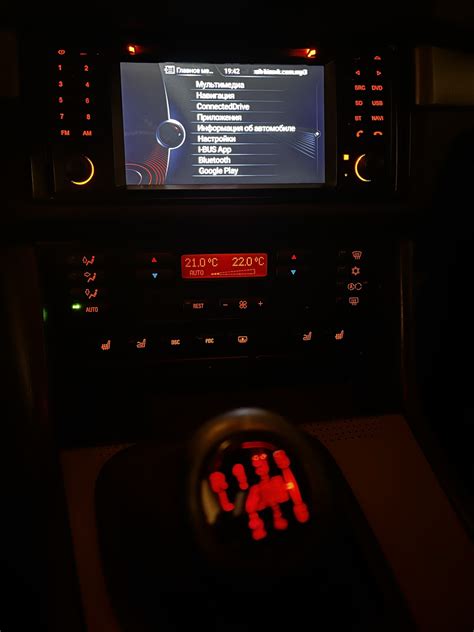 BMW E39 salono vaizdas su iDrive sistema