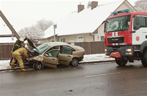 Ugniagesių automobilis mieste