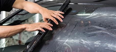 Automobilio stiklų tamsinimo procesas