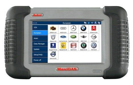 Įvairių automobilių diagnostikos prietaisų nuotrauka