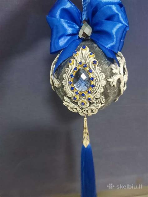 Rankų darbo vilkiko modelis