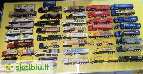 Įvairių markių sunkvežimių modeliai: Coca-Cola, Pepsi, Milka