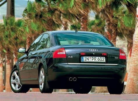 Audi A6 C5 parkavimo davikliai buferyje