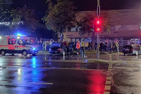 susidūrę automobiliai BMW ir Škoda