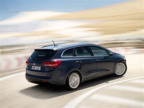 Kia Cee'd SW I automobilio išorė