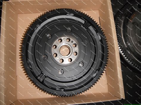 Vienos masės ir dviejų masių smagračio palyginimas