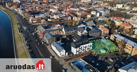 Nuotrauka su tipiniu daugiabučiu namu Smalinės gatvėje