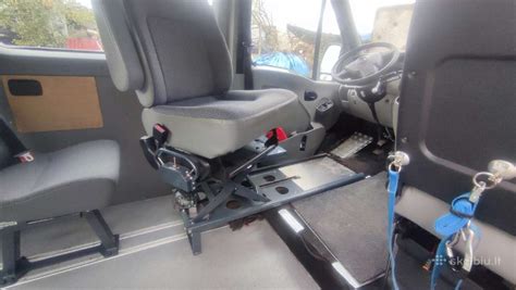 Vairuotojo sėdynės mechanizmas