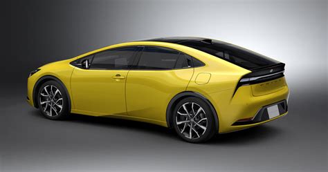 Toyota Prius penktos kartos dizainas
