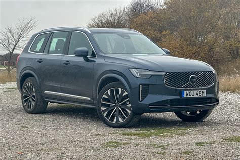 Simbolis, rodantis aktyvų lietaus jutiklį Volvo XC90