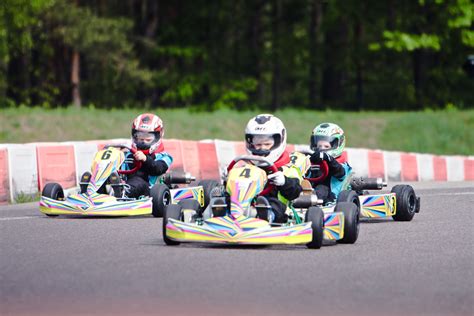 Vaikų kartingo treniruotė