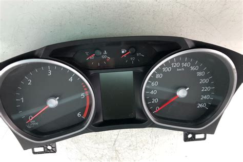 Prietaisų skydelis su Airbag klaidos lempute