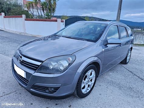 Schematinis Opel Astra Caravan 2006 automobilio dalių išdėstymas