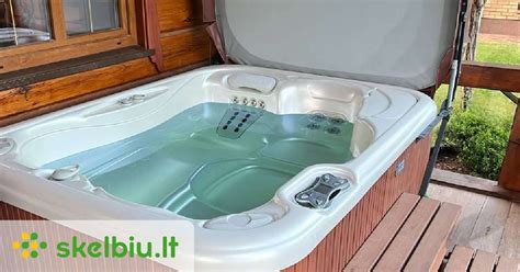 Lauko jacuzzi