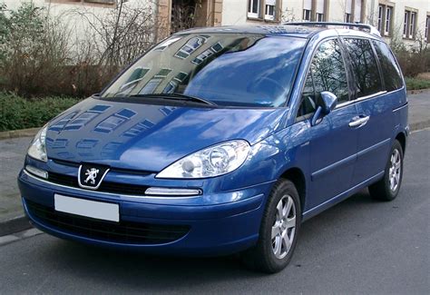 Peugeot 807 variklio skyrius