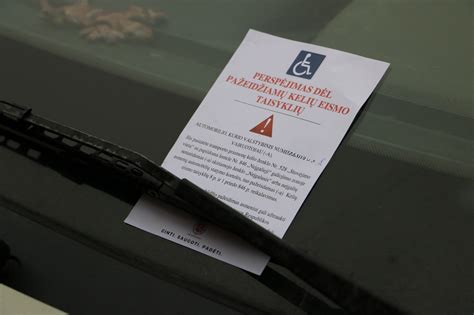 Trafaretas, skirtas žymėti automobilių stovėjimo vietas