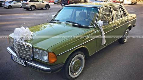 Senovinis lenktyninis automobilis 