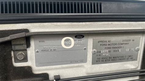 Toyota automobilio spalvos kodas lentelėje