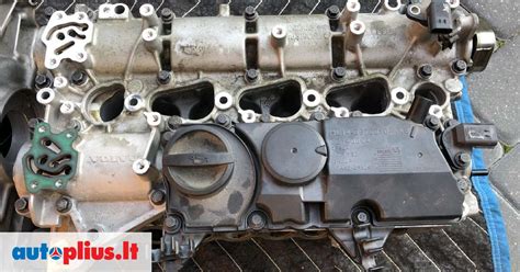 Volvo S60 variklio skyriaus komponentai