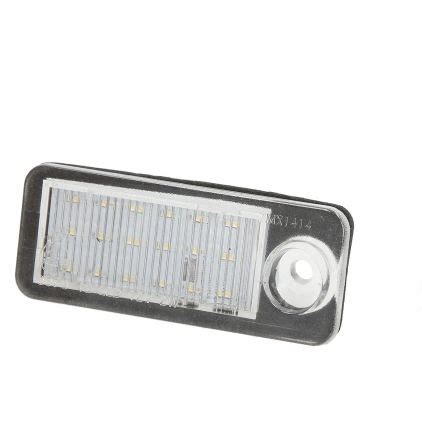 Toyota Avensis automobilio numerio apšvietimo lemputė