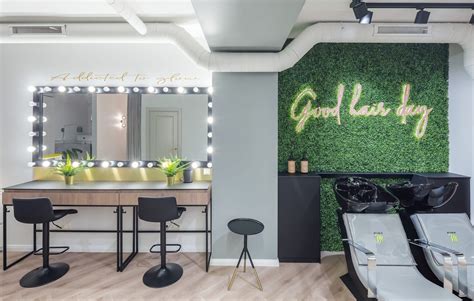 Vizualizacija skirtingų tipų reklaminių iškabų