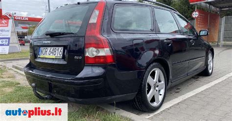 Volvo V50 automobilis