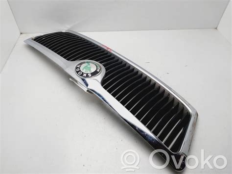 Skoda Octavia grotelės