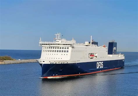 Schemoje pavaizduoti tuneliai ir keltai