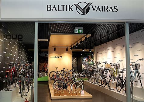 Istorinė Šiaulių dviračių gamyklos „Baltik vairas“ nuotrauka