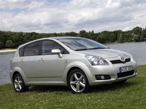 Toyota Corolla Verso 2007 priekis