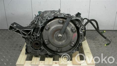 Volvo V70 pavarų selektoriaus vieta