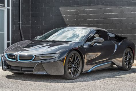 BMW i8 automobilio profilis