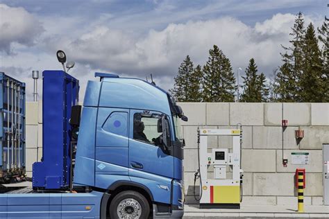 Volvo sunkvežimių baterijų perdirbimas