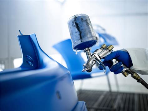 Automobilio dažymas vandeniniais dažais