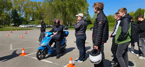 Mopedų jaunųjų vairuotojų varžybos