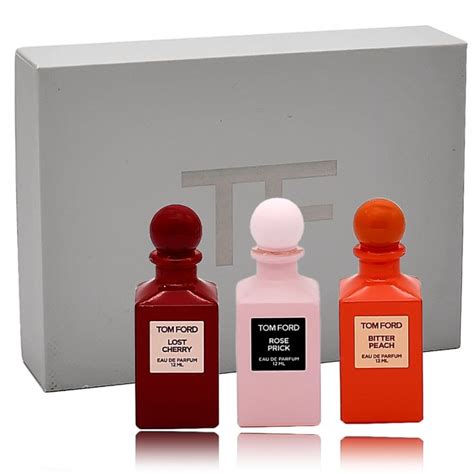 Tom Ford kvepalų buteliukai