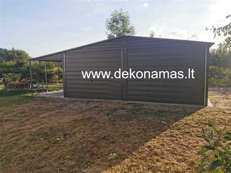 Seimo garažas su automobiliais