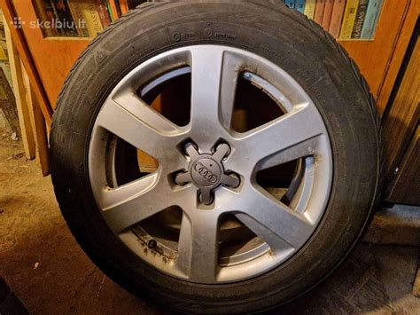 Toyota Verso su sumontuotais R17 ratlankiais
