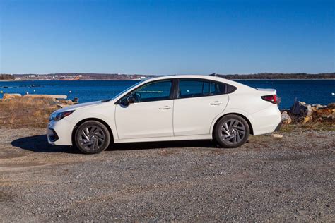 Infografika: Maksimali leidžiama priekabos masė skirtingiems Subaru Legacy modeliams