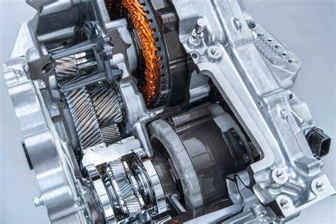 Toyota Prius pavarų dėžės ir hibridinės sistemos schema