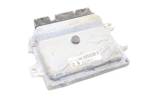 Nissan Micra variklio dalys