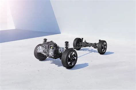 Schema demonstruojanti Subaru simetrinę visų ratų pavarą