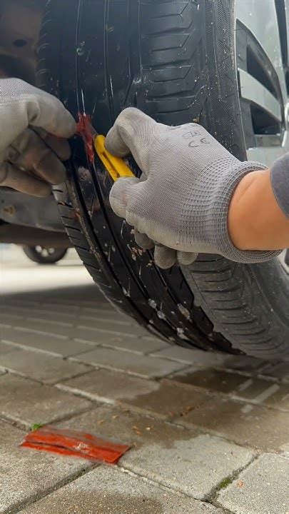 Padangos remontas naudojant kaištį