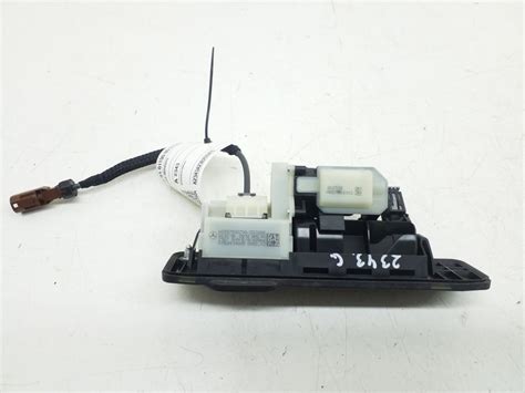 Ford Mondeo MK3 bagažinės dangčio atidarymo mechanizmo schema